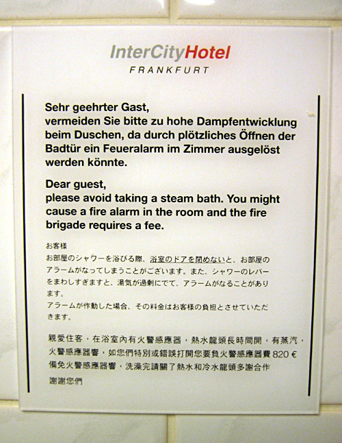 Schild im InterCity Hotel Frankfurt